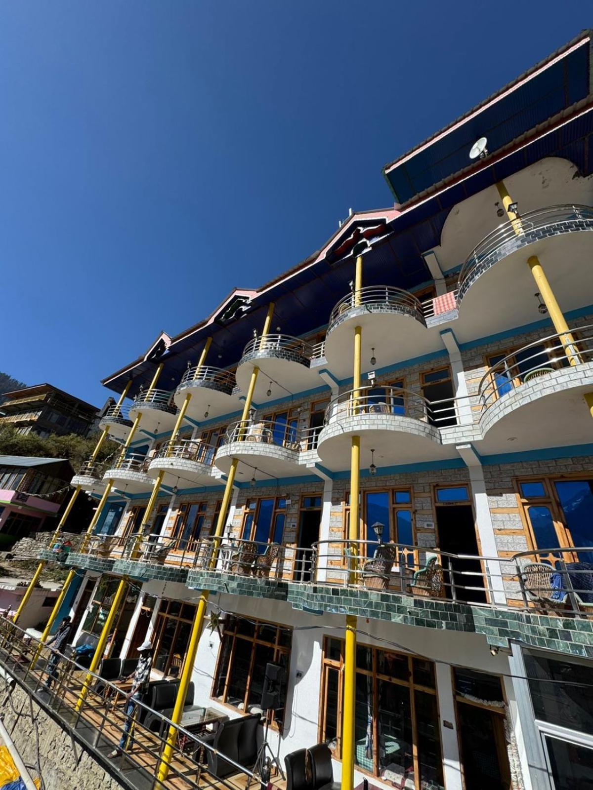 Hotel 19 Tosh Exterior foto